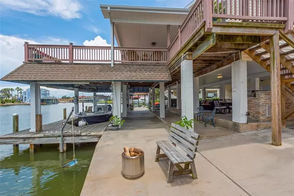 Tiki Island, TX 77554,1442 Lotus DR