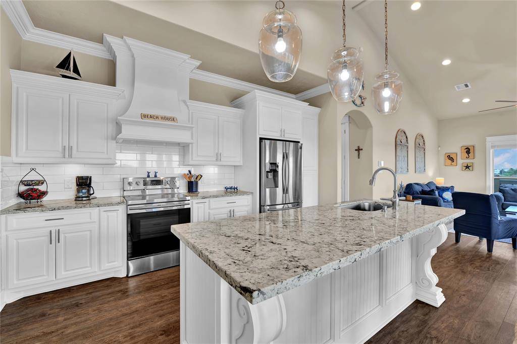 Crystal Beach, TX 77650,1018 Lakewood DR