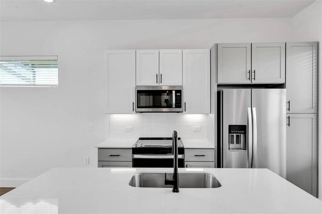 Little Elm, TX 75068,1422 Forward DR