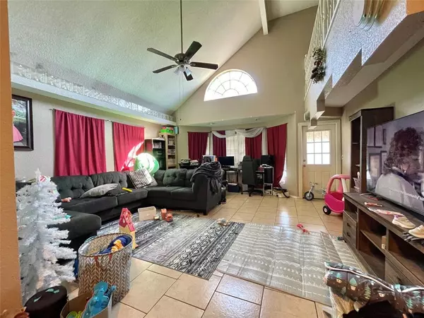 Angleton, TX 77515,300 E Locust ST