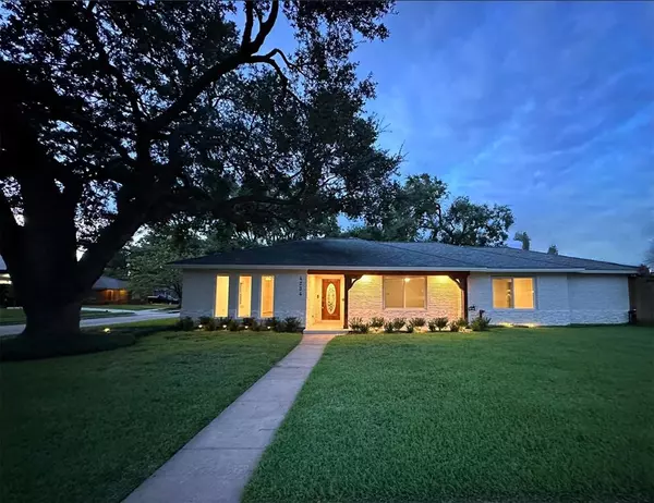 4234 Whitman ST, Houston, TX 77027