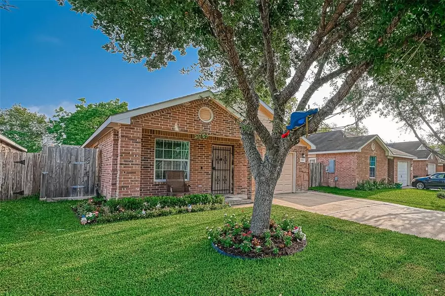 3354 Boynton Drive, Houston, TX 77045