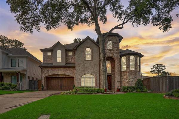 1518 Ebony LN,  Houston,  TX 77018