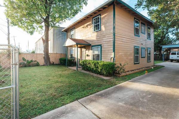 1335 Scharpe ST, Houston, TX 77023