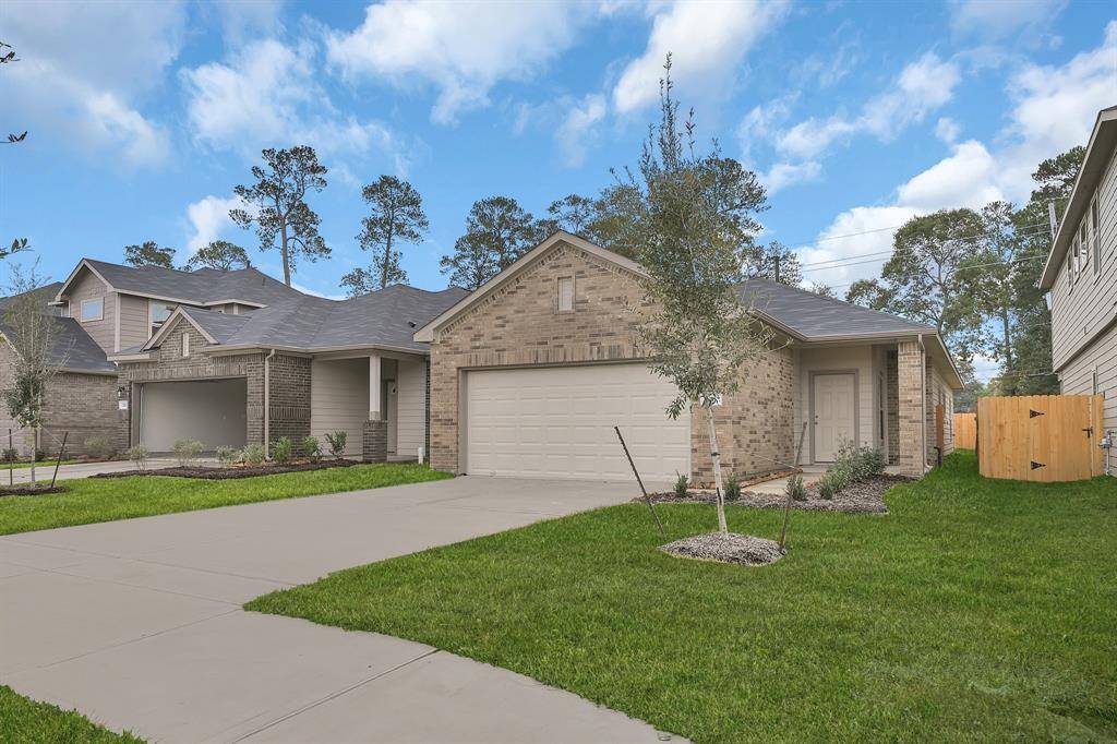232 Emerald Thicket LN, Huffman, TX 77336