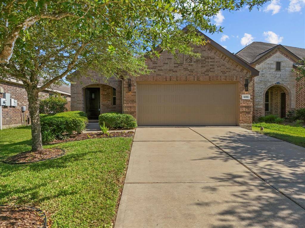 Dickinson, TX 77539,3053 Heather Grove LN