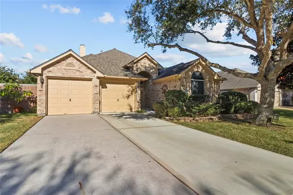 2424 Spellbrook CT, League City, TX 77573