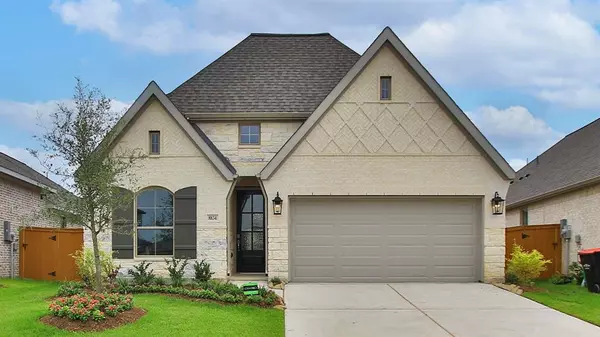 8834 Harbor Pines Drives, Cypress, TX 77433