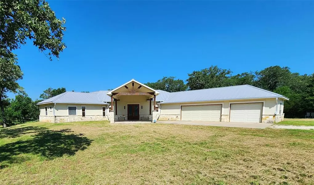 145 State Loop 92, La Grange, TX 78945