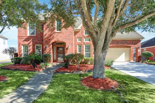 3405 Walden Creek LN, Pearland, TX 77581