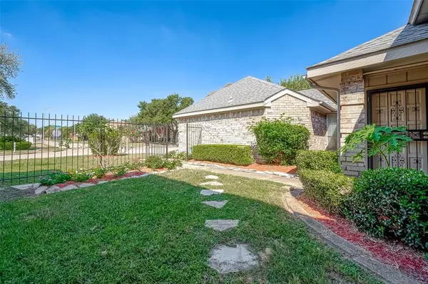 Houston, TX 77088,8618 Scenic Green DR