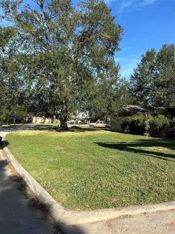 Houston, TX 77043,1630 Scenic Ridge DR