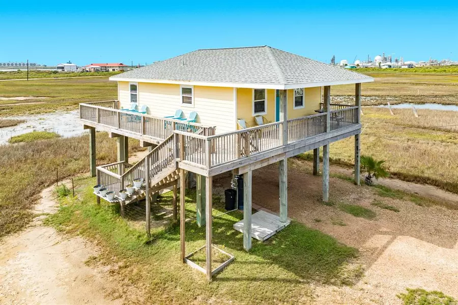 715 Caisson ST, Surfside Beach, TX 77541