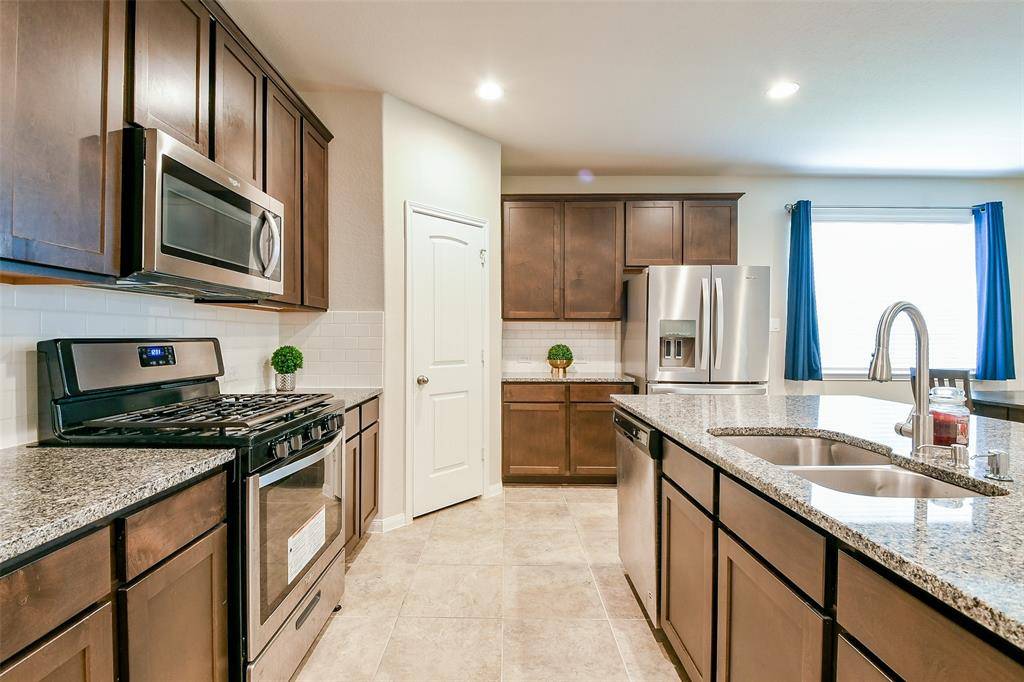 Manvel, TX 77578,5 Lucas Chase CT