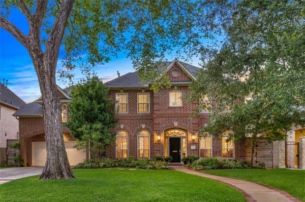 4552 Elm ST, Bellaire, TX 77401