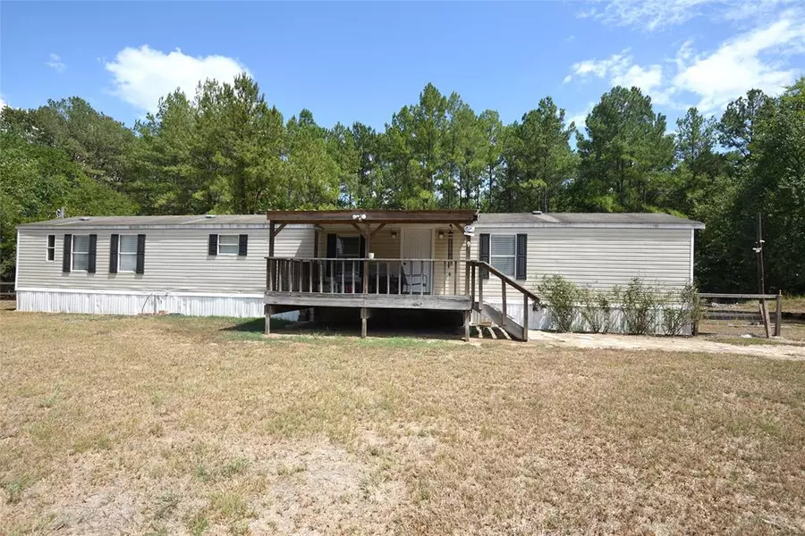 16 Creek PT, Huntsville, TX 77320