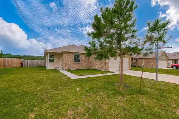 66 Road 5102F, Cleveland, TX 77327