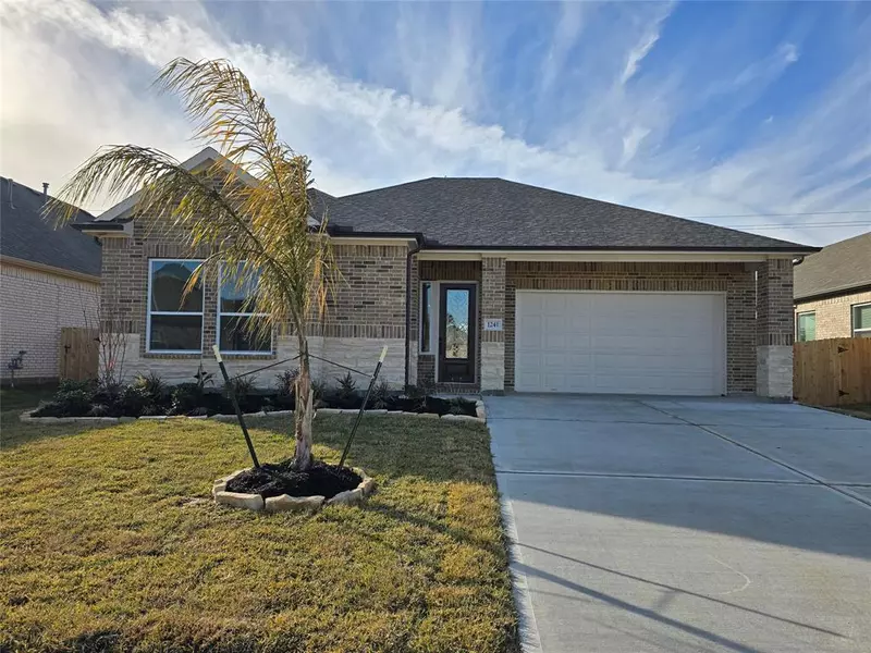 1241 Friendship TRL, Seabrook, TX 77586