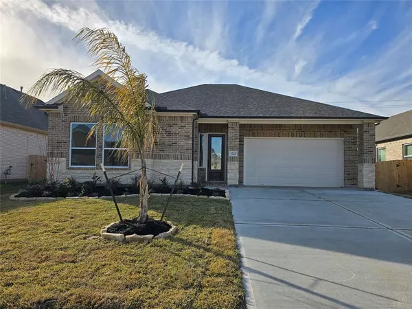 1241 Friendship TRL,  Seabrook,  TX 77586