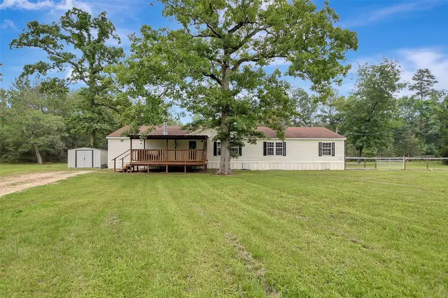 11755 E Small Oak LN, Willis, TX 77378