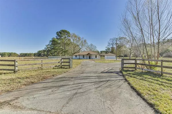 458 County Road 2201, Cleveland, TX 77327