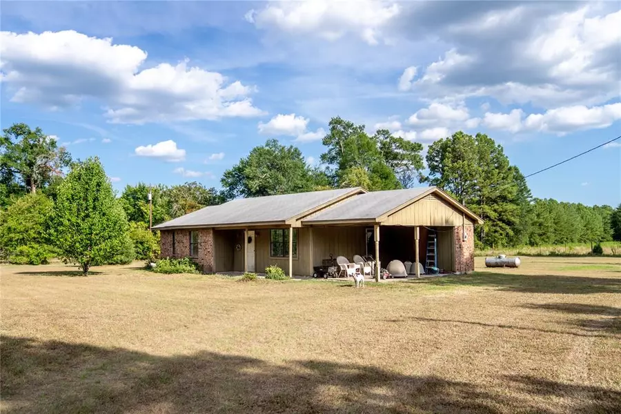 5727 County Road 4200, Lovelady, TX 75851