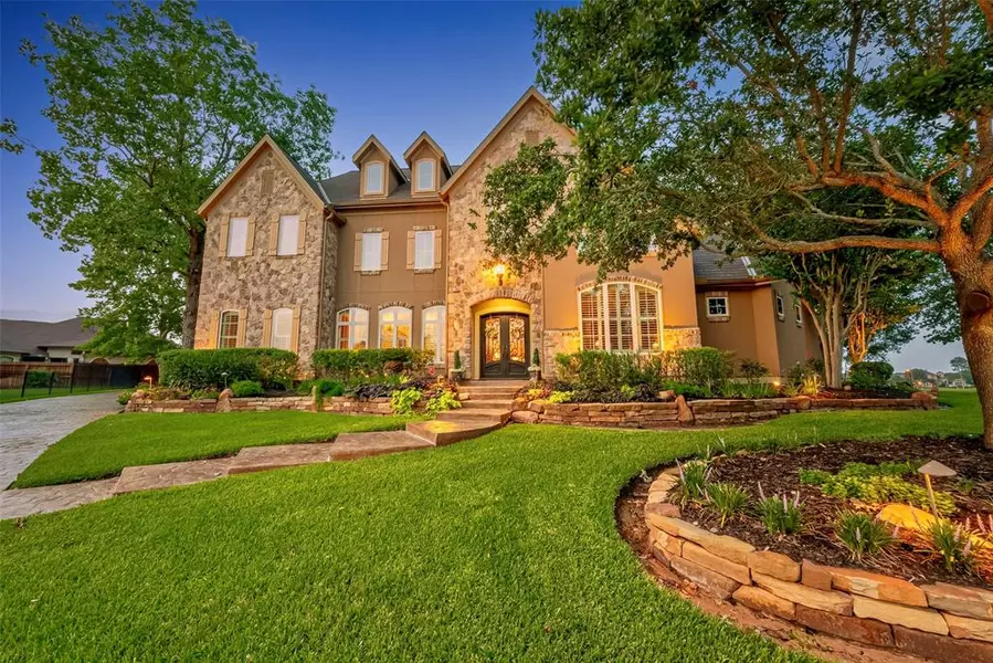 15702 Cascade Caverns CT, Cypress, TX 77429