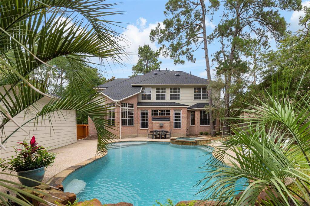 51 N Frosted Pond DR, The Woodlands, TX 77381