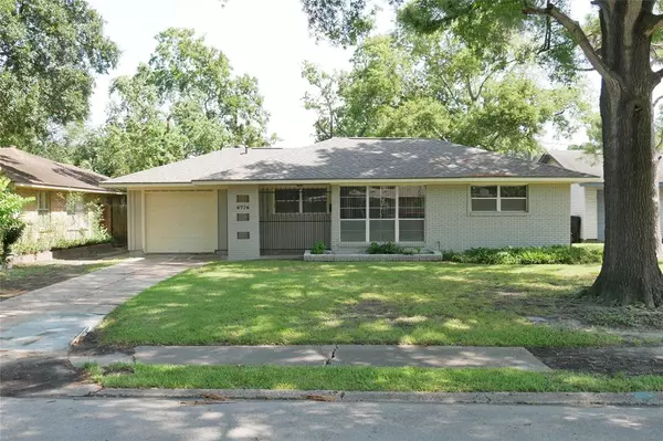 6726 Sharpcrest ST, Houston, TX 77074