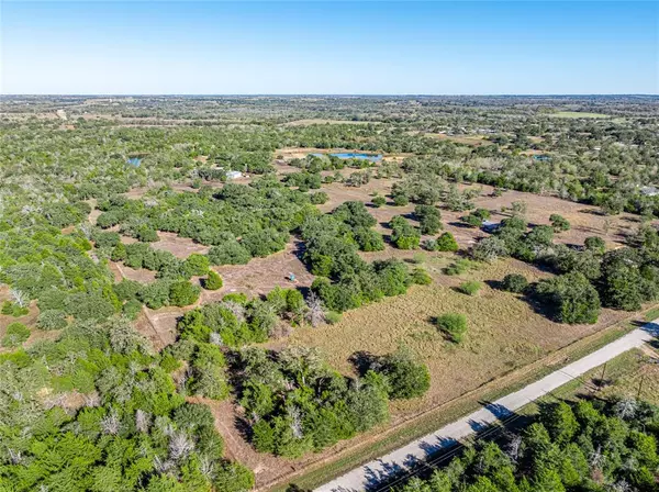 Fayetteville, TX 78940,000 Sandy Lane