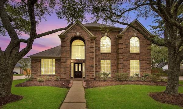 1105 Osprey CT, Friendswood, TX 77546