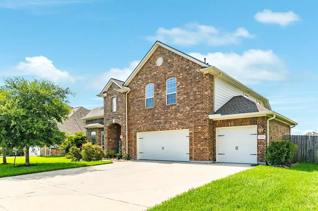 Angleton, TX 77515,1233 Laurel LOOP