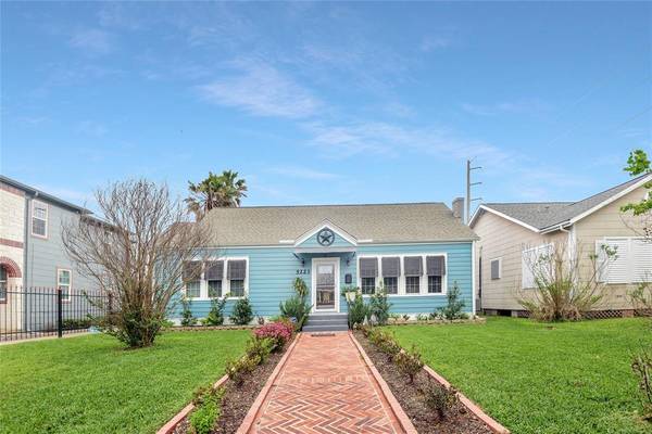 5223 Avenue O, Galveston, TX 77551