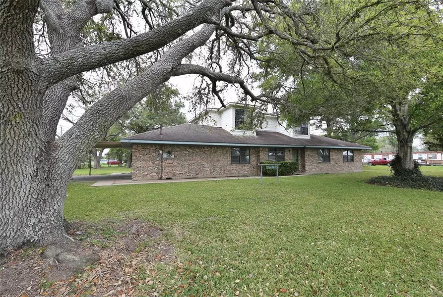 13944 FM 1236 RD, Needville, TX 77461