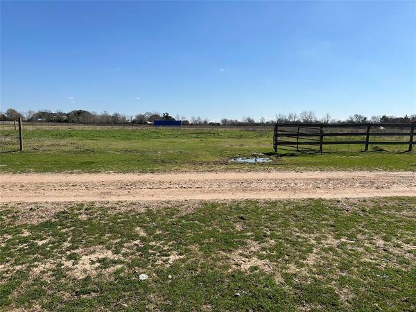 300 Fremont LN, Brookshire, TX 77423