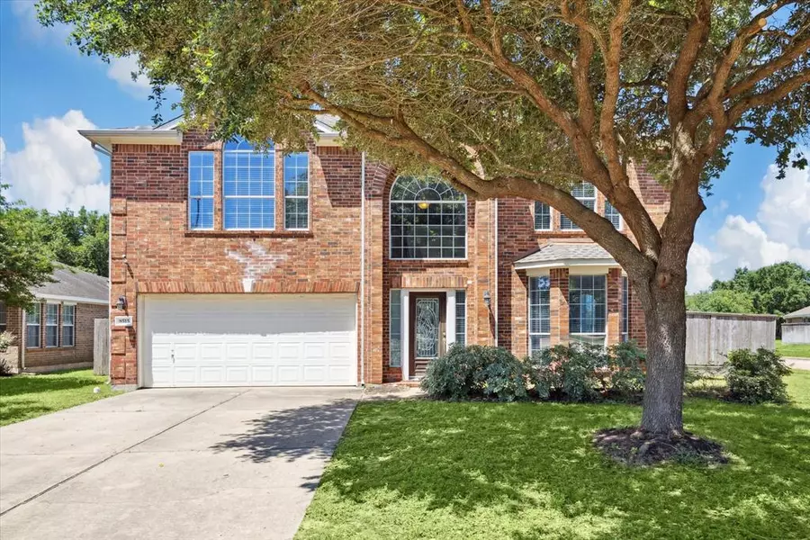 8515 Woodland Knoll LN, Cypress, TX 77433