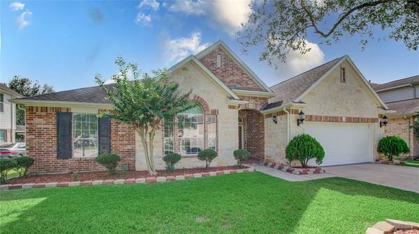 4476 chestnut cir CIR, Friendswood, TX 77546