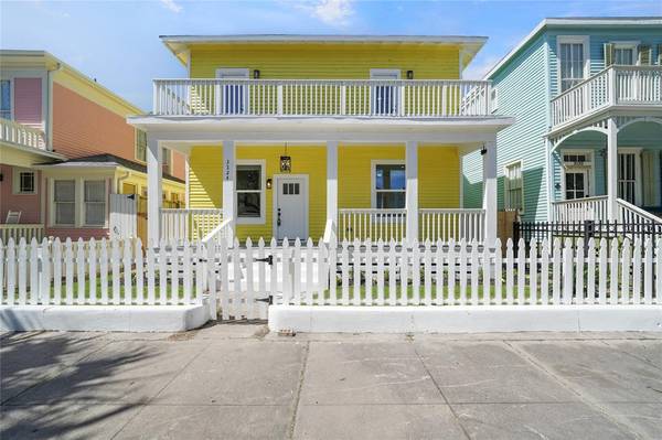 3124 Bernardo de Galvez, Galveston, TX 77550