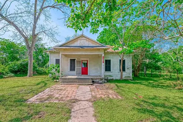 214 R L Butler ST, Magnolia, TX 77355