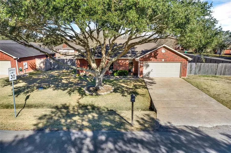 3089 County Road 855c, Alvin, TX 77511