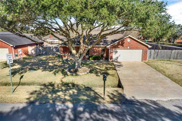 3089 County Road 855c, Alvin, TX 77511