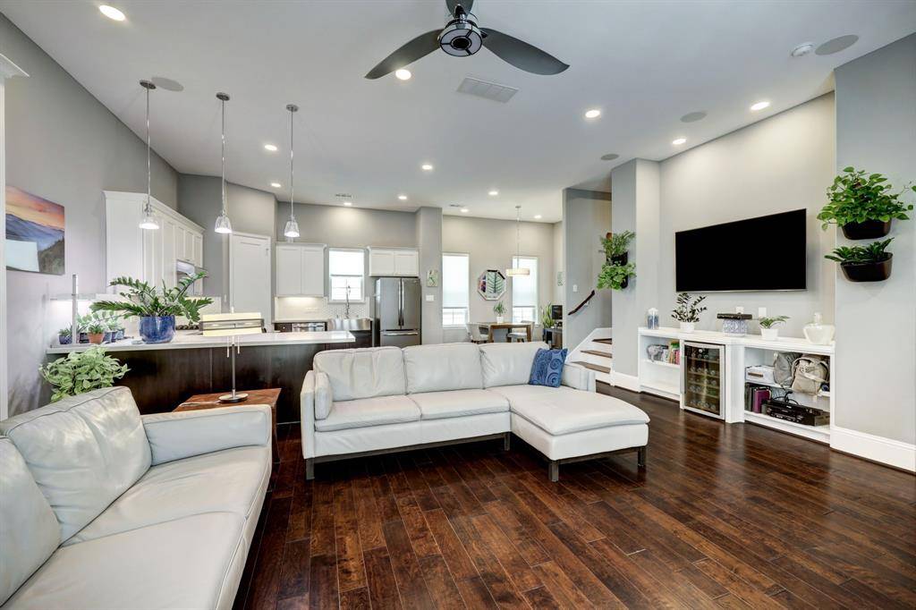 Houston, TX 77006,2118 Genesee ST