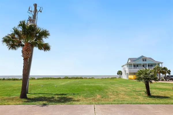 26618 Bay Water DR, Galveston, TX 77554