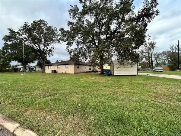 Hempstead, TX 77445,436 7th ST