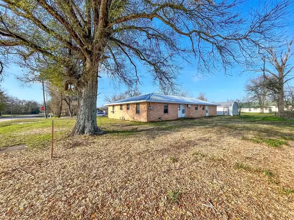 Kosse, TX 76653,600 W Washington