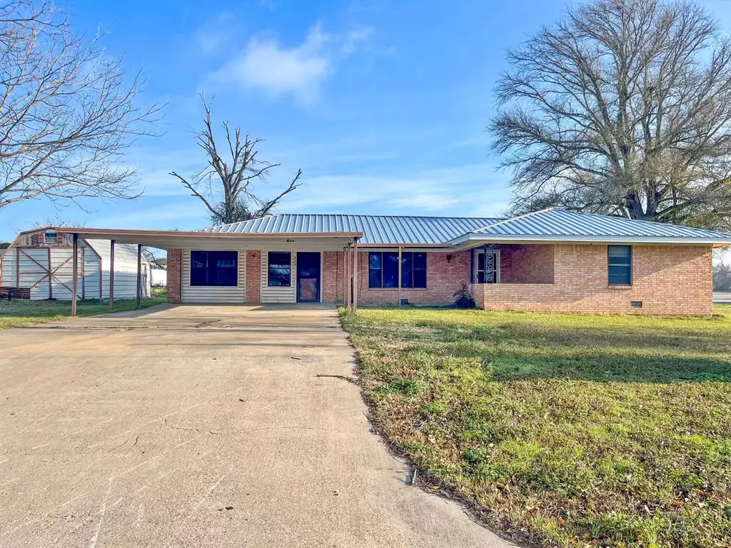 Kosse, TX 76653,600 W Washington