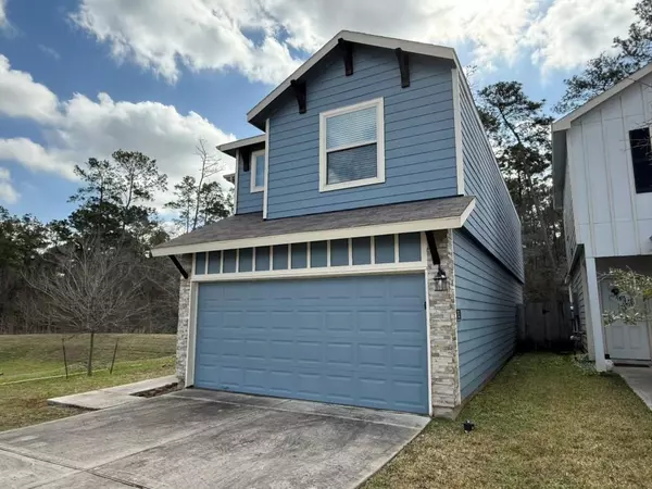 105 Camelot Place CT, Conroe, TX 77304