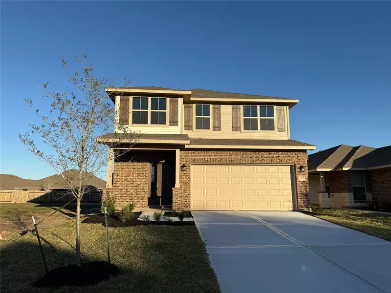 4329 West Bayou Maison CIR, Dickinson, TX 77539