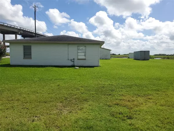 Freeport, TX 77541,4915 County Road 227