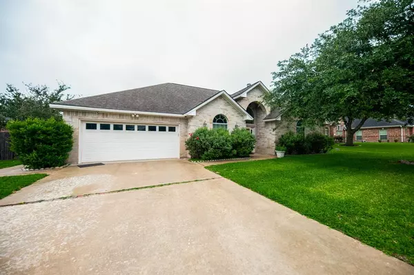 Brenham, TX 77833,305 Magnolia LN